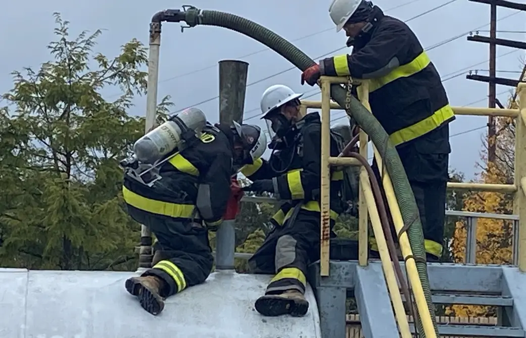 Tanker tapping